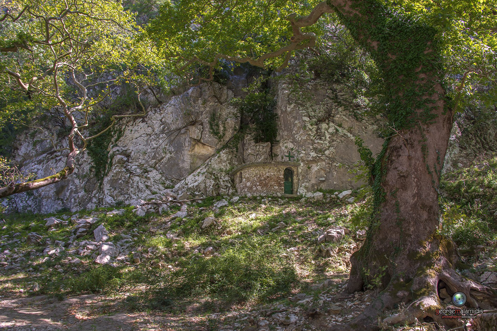 Σπυροπηγάδια στα Στενά του Καλαμά